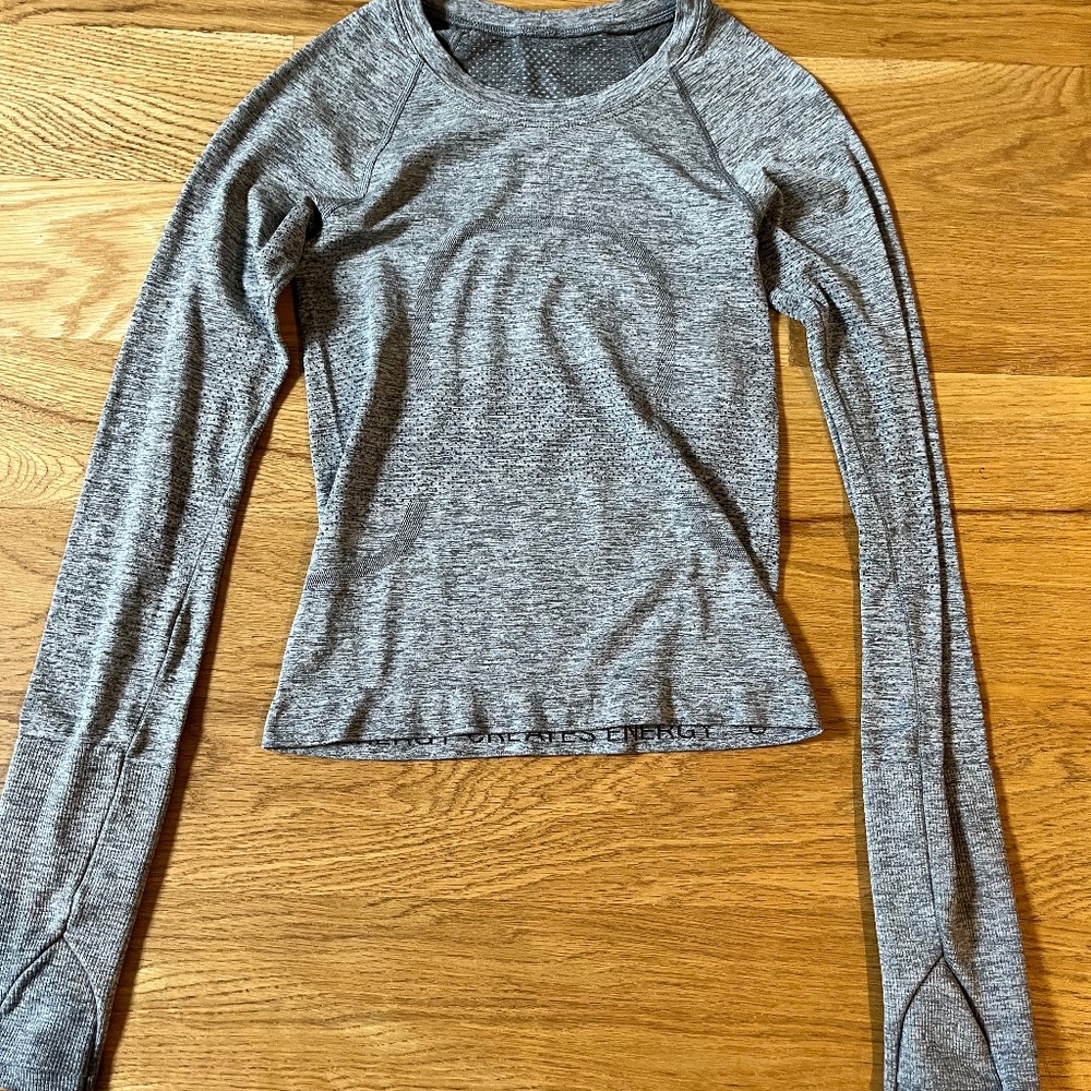 Lululemon Swiftly Tech Long-Sleeve 2.0 *Waist Length